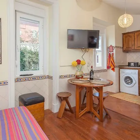 Cozy Flat In Adamastor